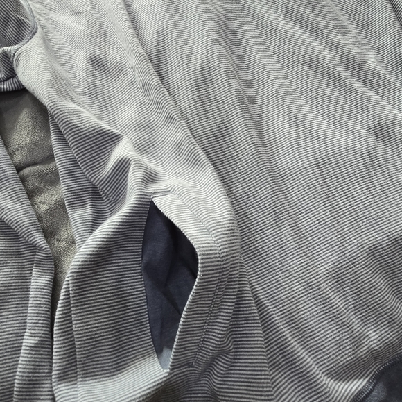 Mens long sleeve hoodie - brand Armani Exchange - size XL - Picture 2 of 5